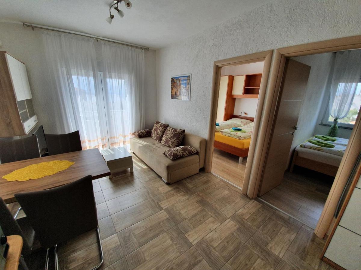 Apartmani Bozic-Tokic Krk Town Εξωτερικό φωτογραφία