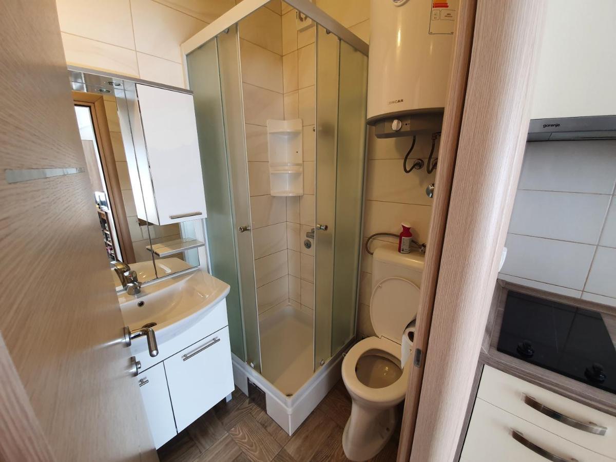 Apartmani Bozic-Tokic Krk Town Εξωτερικό φωτογραφία