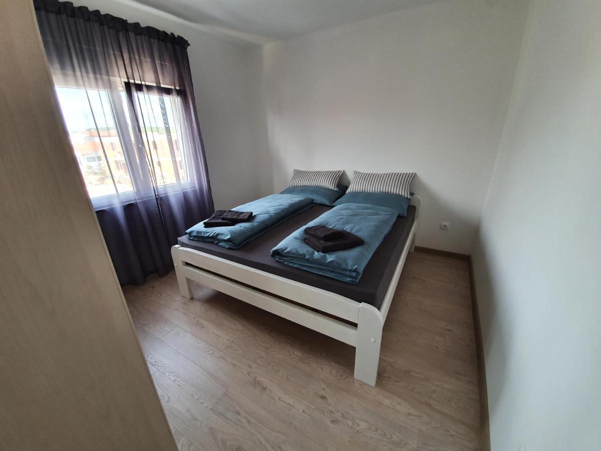 Apartmani Bozic-Tokic Krk Town Εξωτερικό φωτογραφία